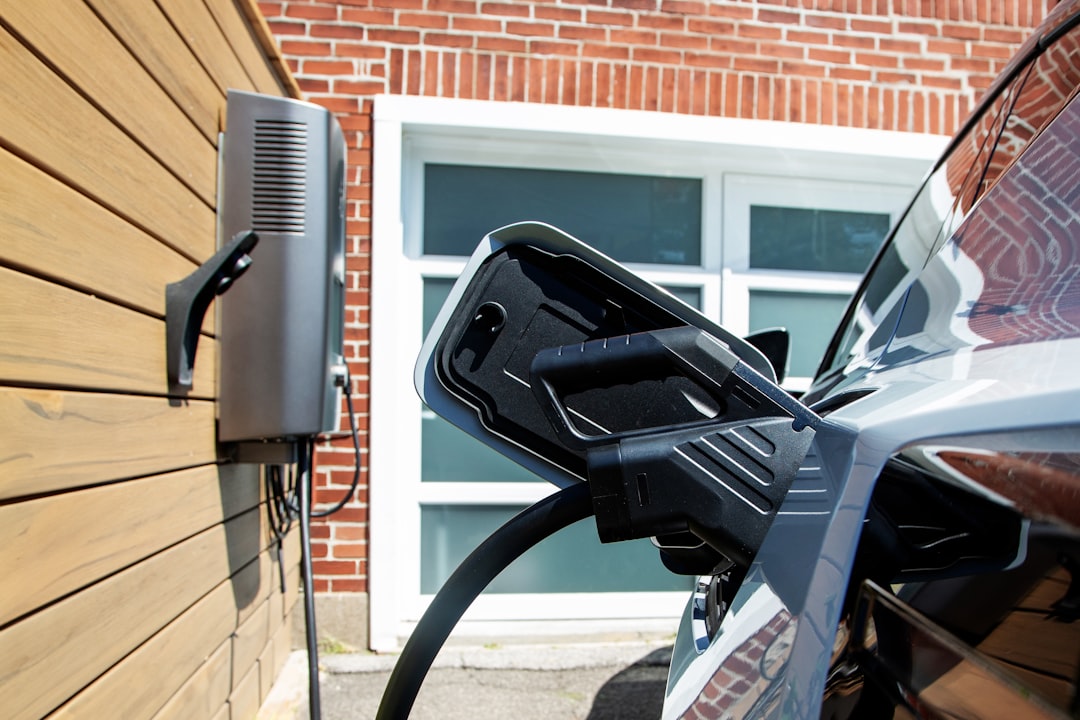 dcbel Ara Home Energy Station reduces home energy bills and eliminates blackouts.