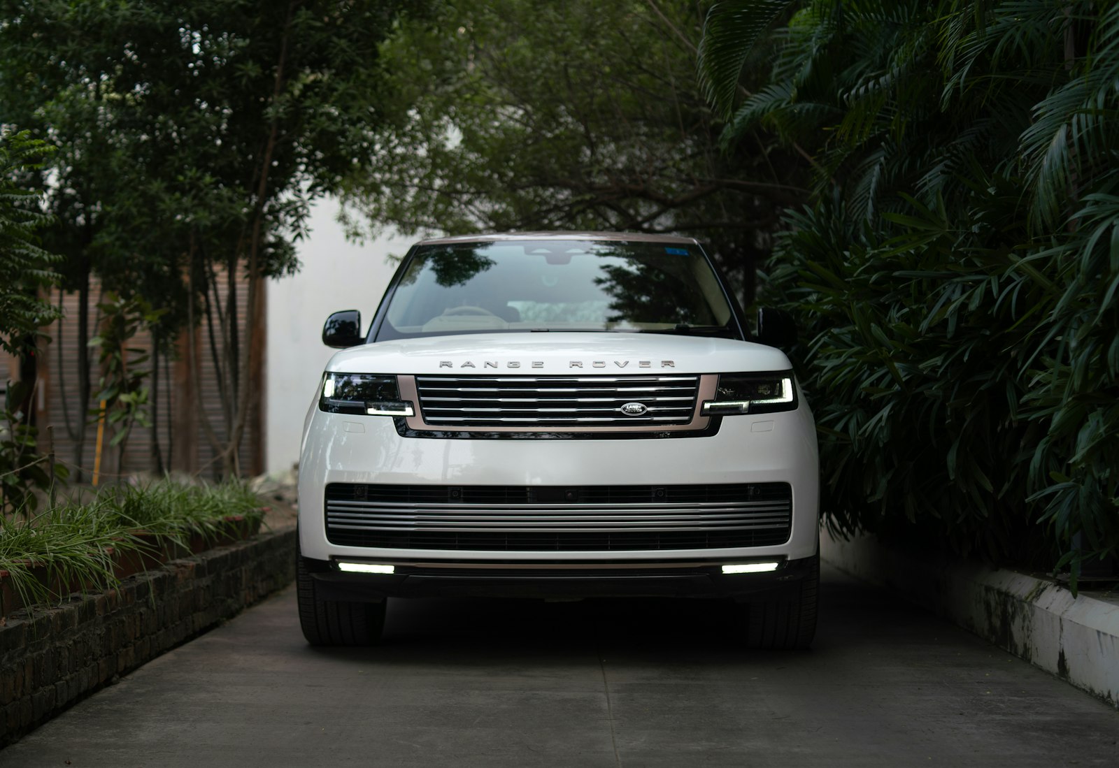 Elektrische Range Rover Sport haalt ruim 600 kilometer: voor wie is hij